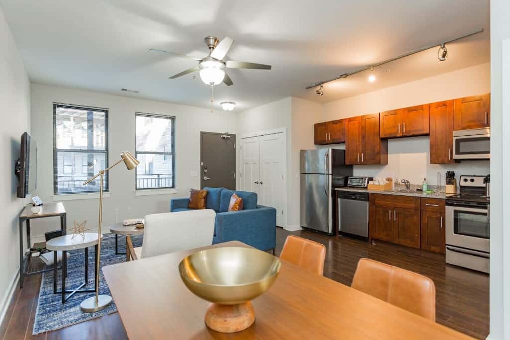 CozySuites TWO Alluring Music Row Condos 