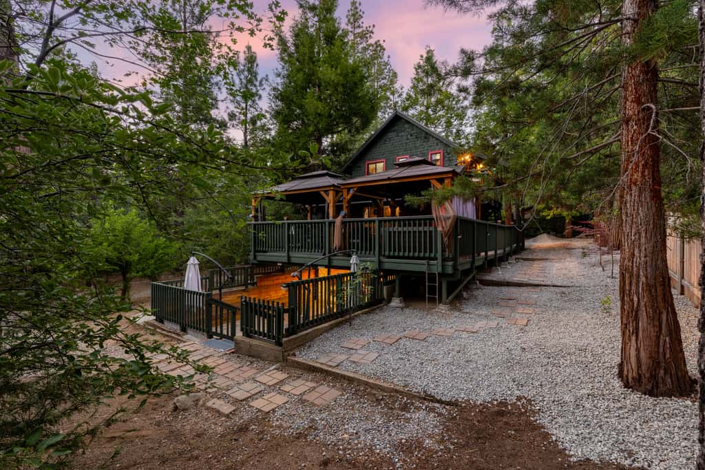 Peaceful Cabin