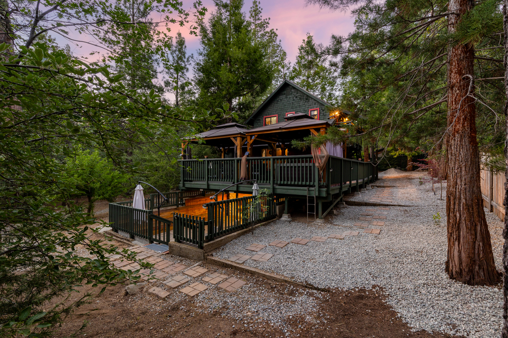 Peaceful Cabin