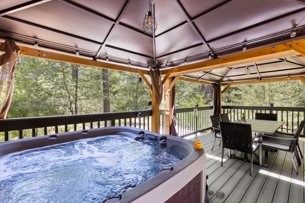 Peaceful Cabin | Dual Suites | Private Hot Tub | Nature Retreat | Idyllwild