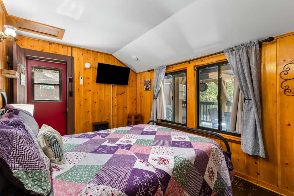 Peaceful Cabin