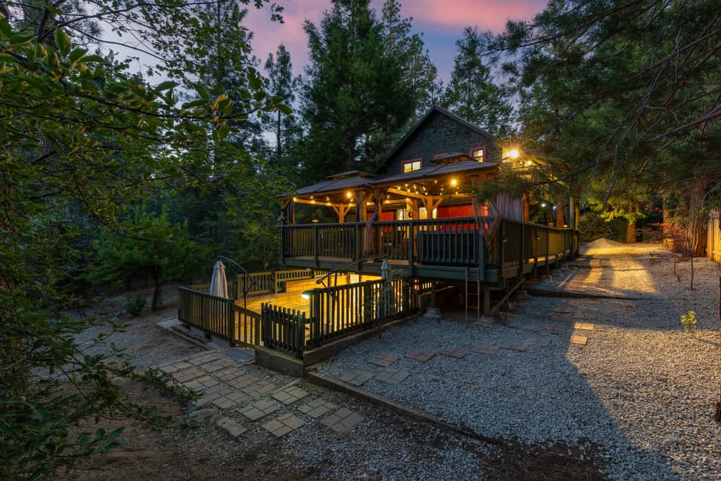 Peaceful Cabin