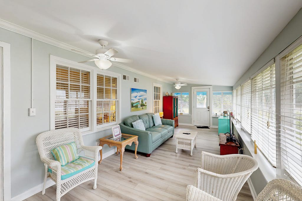 Beach Cottage on Jones