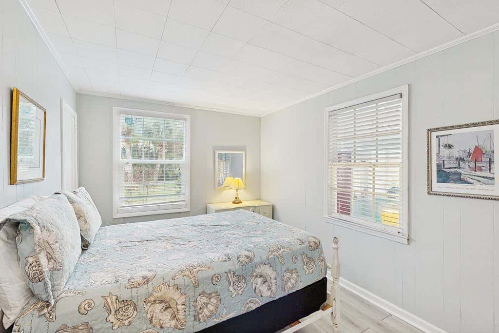 Beach Cottage on Jones