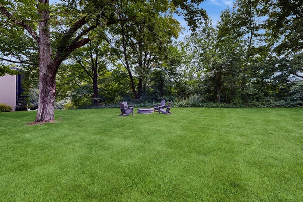 Four Season Connecting Condos: seasonal pool, ski, hike & golf