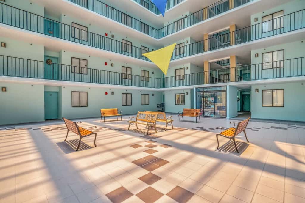Oceanview Bliss! 3BR for 6! Sea Castle 1G