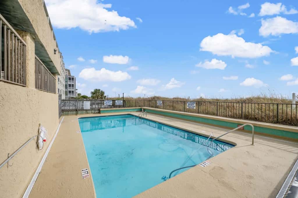 Oceanview Bliss! 3BR for 6! Sea Castle 1G