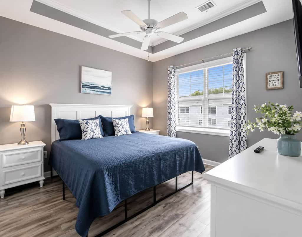 Escape to the relaxing atmosphere of Willow Bend at Barefoot Resort, one of Myrtle Beach's premier golf and vacation destinations. This beautifully appointed third-floor condo offers the perfect combination of comfort, style, and convenience, making it an ideal choice for golf getaways, family vacations, or beach retreats. Located just minutes from the beautiful Atlantic shoreline, world-class golf courses, shopping, dining, and entertainment, you'll enjoy everything Myrtle Beach has to offer while returning each evening to a peaceful resort setting.
