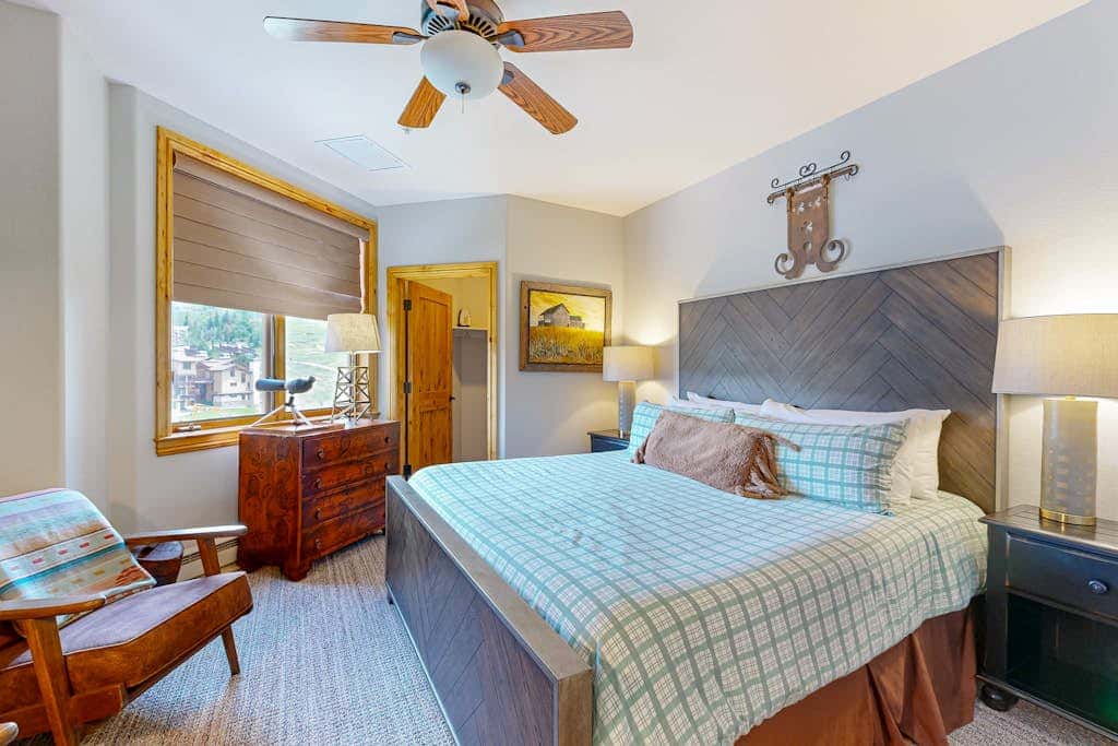 Torian Plum Creekside 711 -NM-