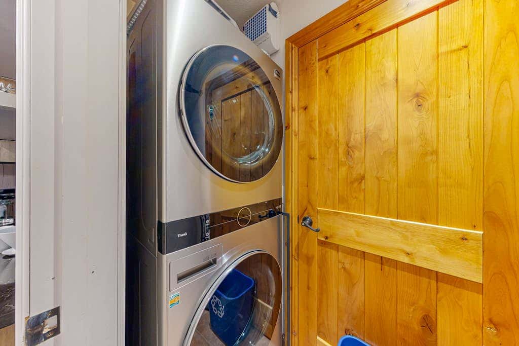 Torian Plum Creekside 711 -NM-
