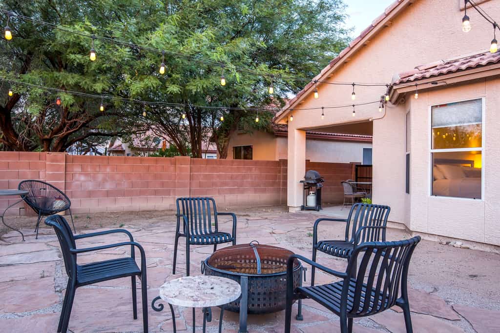 Casa Christie | Charming 2BR | Firepit | Dog Friendly