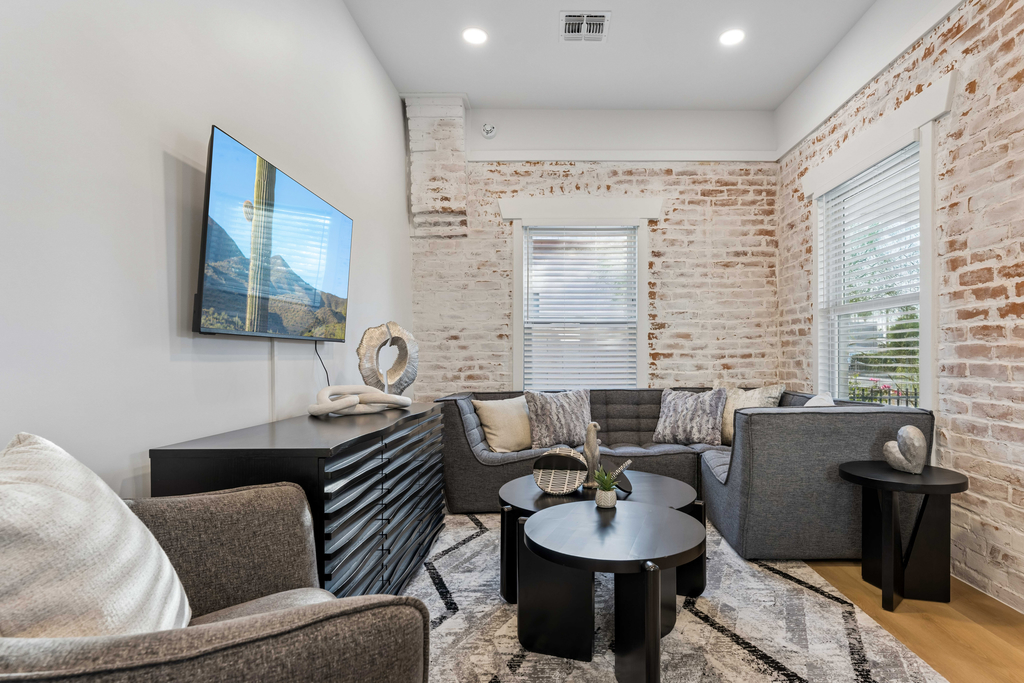 Century Cottage + The Roosevelt Modern
