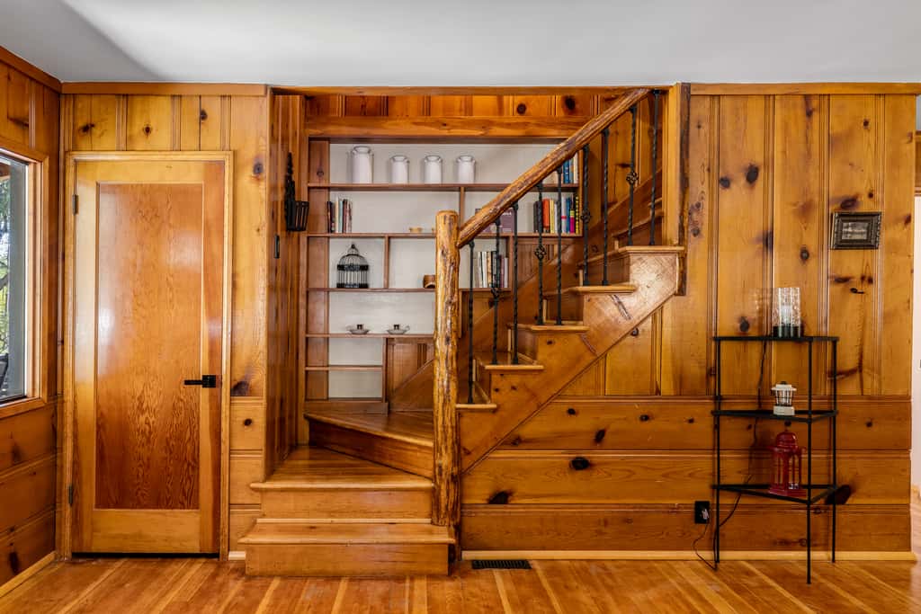 Lundquist House