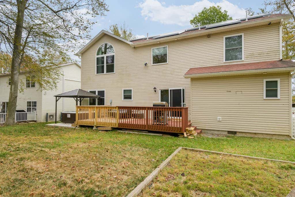 Pocono Home with Hot Tub, EV Charge, Pool & Tennis