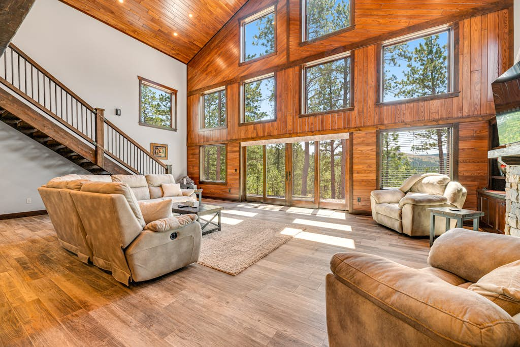 Whiskey Ridge Lodge