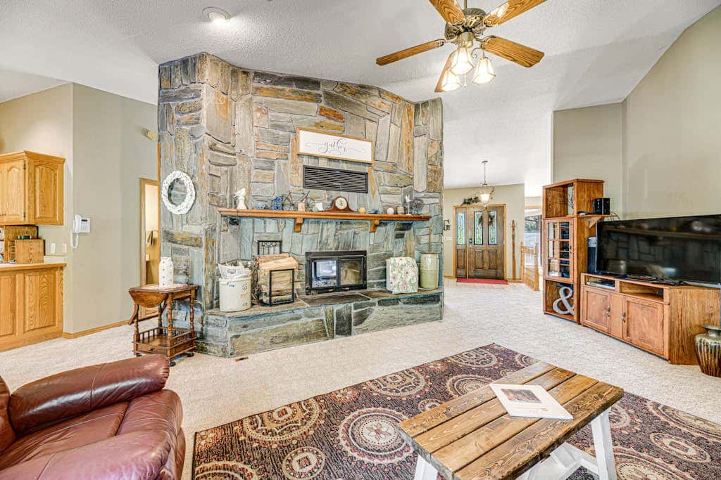 Crooked Canyon Lodge