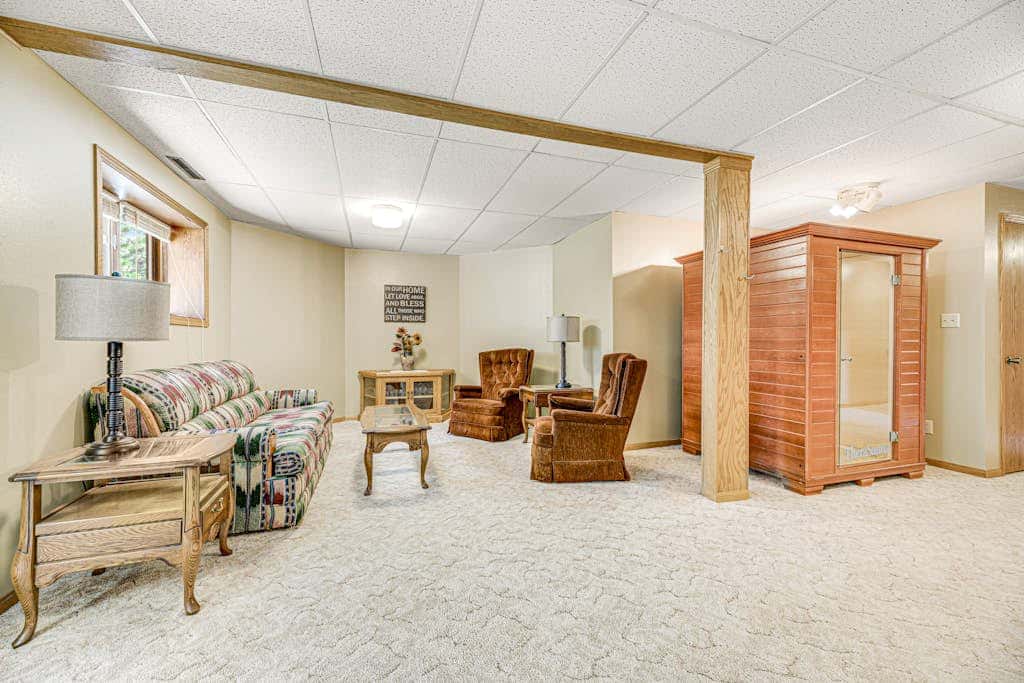 Crooked Canyon Lodge