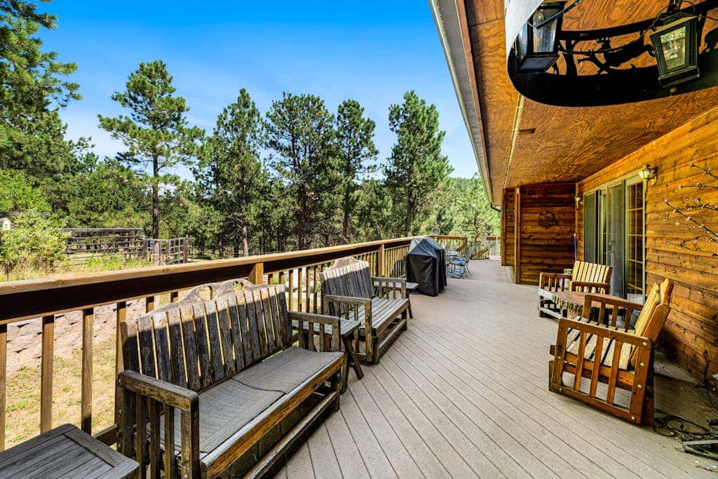 Crooked Canyon Lodge