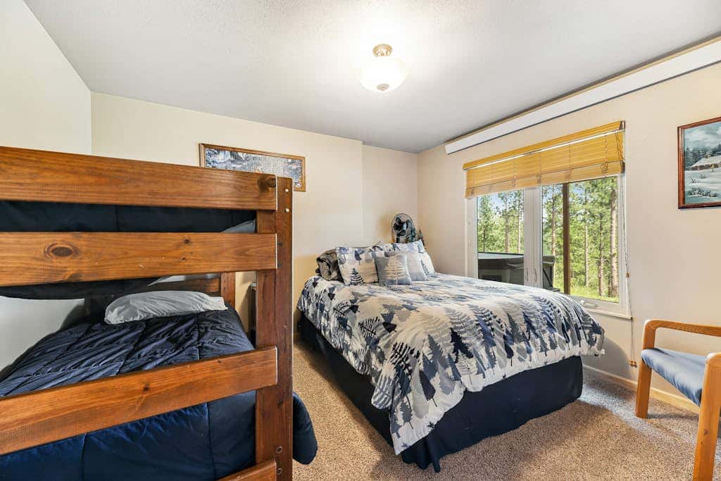 Cliffview Cabin