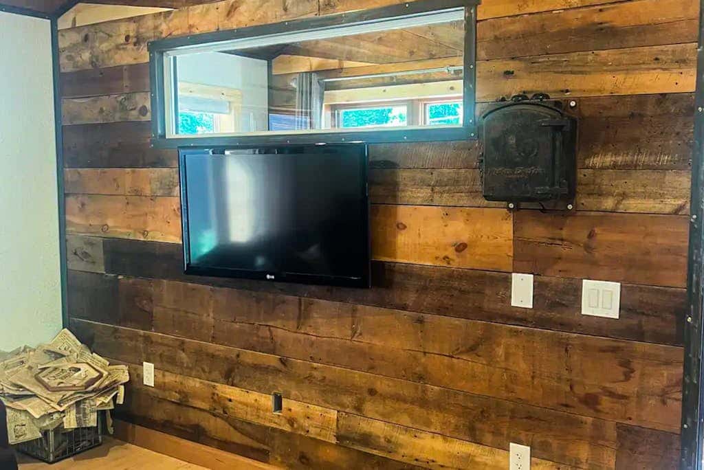 Honey Bee Hideaway