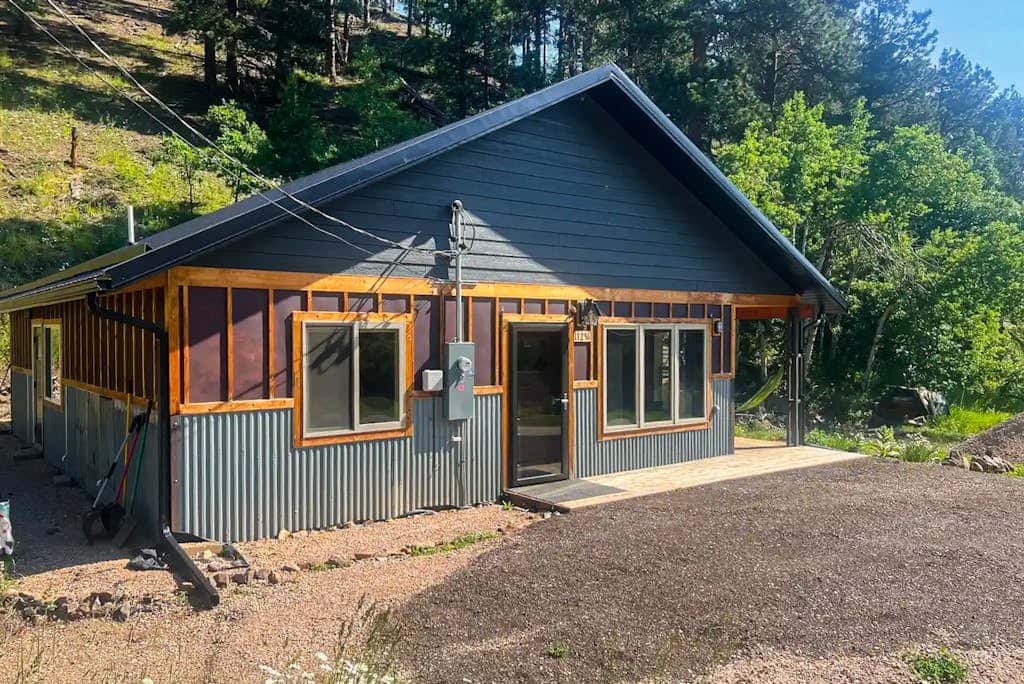 Honey Bee Hideaway