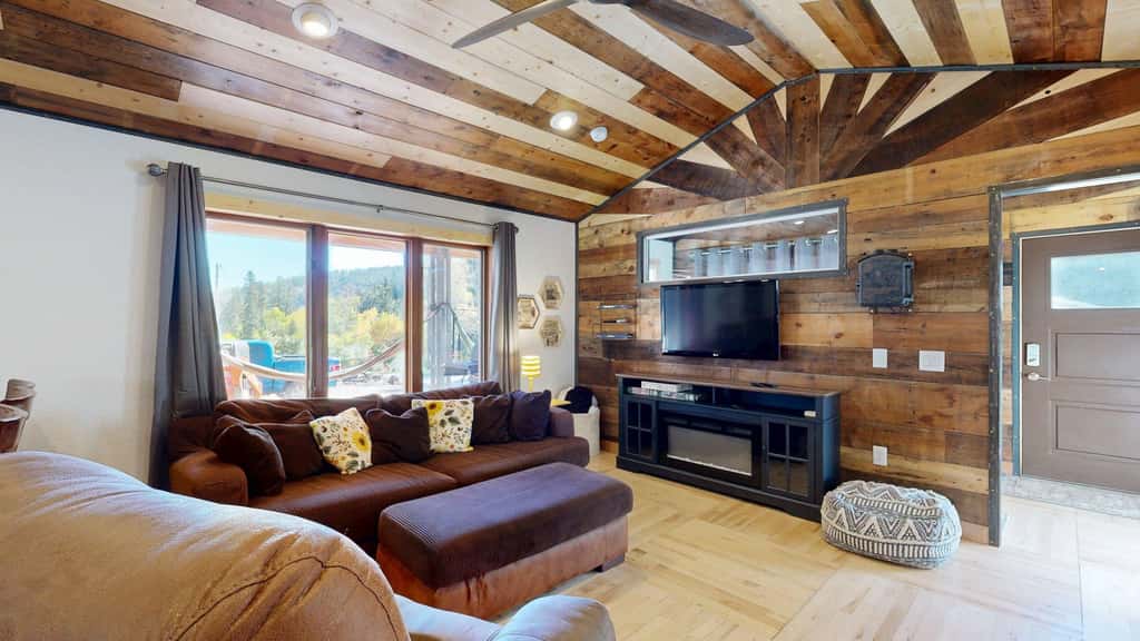 Honey Bee Hideaway