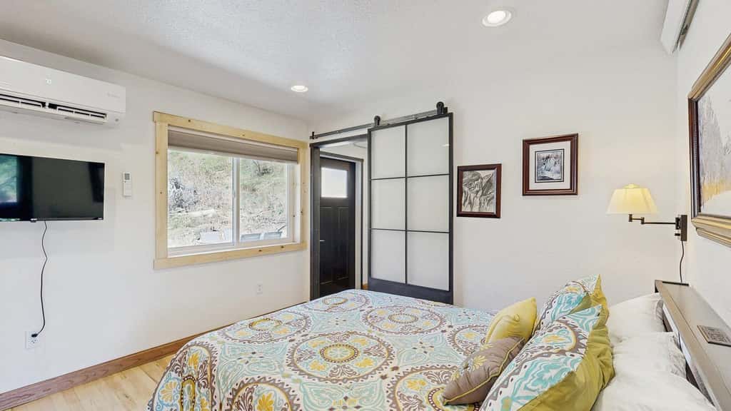 Honey Bee Hideaway
