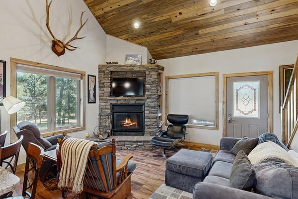 Experience the ultimate Black Hills getaway at Legacy Lodge, a spacious four bedroom retreat near Deadwood. Whether you are skiing at Terry Peak, exploring the Mickelson Trail, or enjoying local history, our lodge is the perfect home base. Relax on your private patio, cook in our fully equipped kitchen, and unwind in comfort. Ideally positioned for ski trips, rally week, or summer sightseeing, this lodge offers the space and amenities your family needs.
