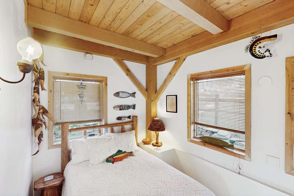 Timberframe Treehouse