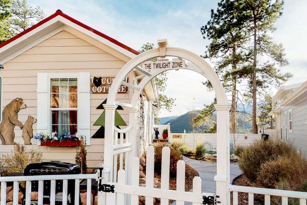 Escape to Cub Cottage, a cozy cabin in Woodland Park with stunning Pikes Peak views. This family and pet friendly retreat includes a full kitchen, bedroom, and private patio with a fire pit. Located near Colorado Springs, it offers easy access to climbing, fishing, and museums. Whether you seek adventure or relaxation, this charming home is the perfect base for your Colorado getaway.