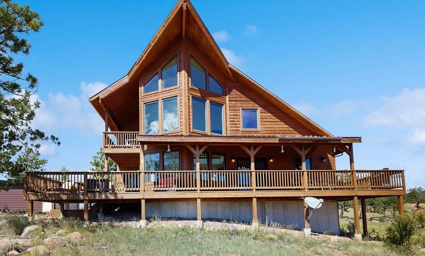 Escape to Skyline Ridge, a stunning 3-bedroom mountain retreat in Florissant. This secluded home features floor-to-ceiling windows with breathtaking views, a cozy fireplace, and a fully equipped kitchen. Enjoy outdoor living with a spacious yard and grill, or explore nearby Pikes Peak and Florissant Fossil Beds. With high-speed internet, a game room, and kid-friendly amenities, this peaceful oasis is the perfect basecamp for family adventures, gold mine tours, and scenic hikes just forty miles from Colorado Springs.