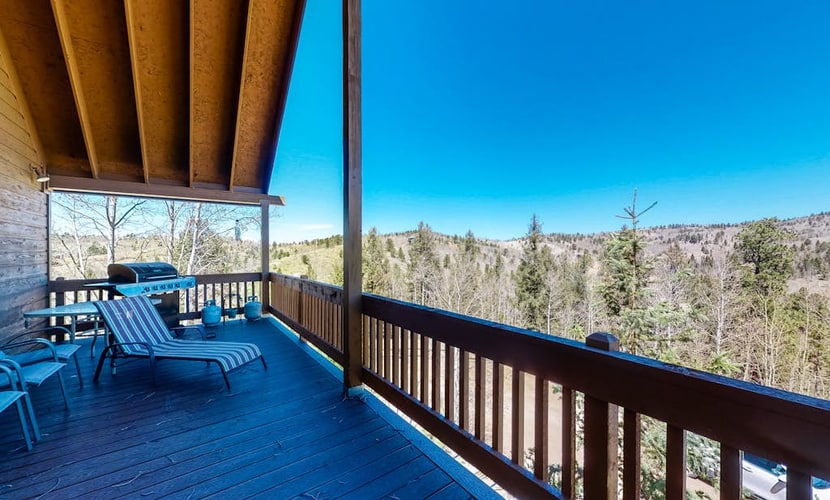 Escape to Timberline Vista, a spacious 4-bedroom mountain retreat in Cripple Creek. This rustic cabin offers the perfect blend of comfort and adventure, featuring a full kitchen, cozy fireplace, and a private hot tub for stargazing. Ideally located for outdoor enthusiasts, you are minutes away from hiking, fishing, and local casinos. Whether you are planning a family getaway or a peaceful mountain basecamp, this home provides breathtaking views and a tranquil atmosphere for your next Colorado adventure.