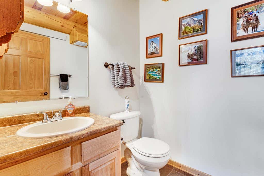 Boulder Ridge Lodge