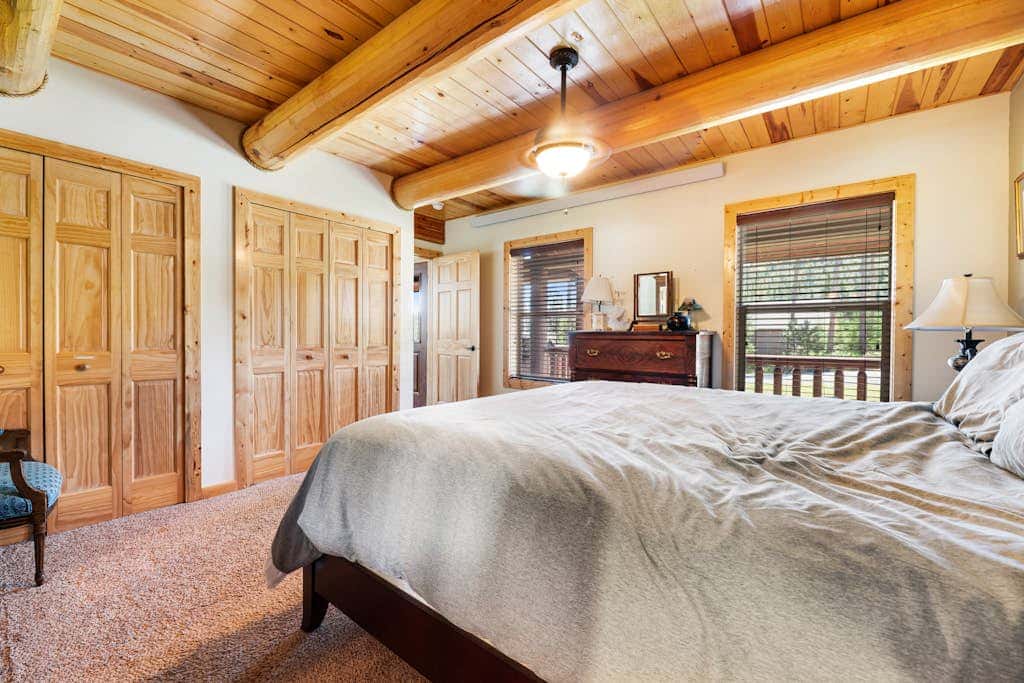 Boulder Ridge Lodge