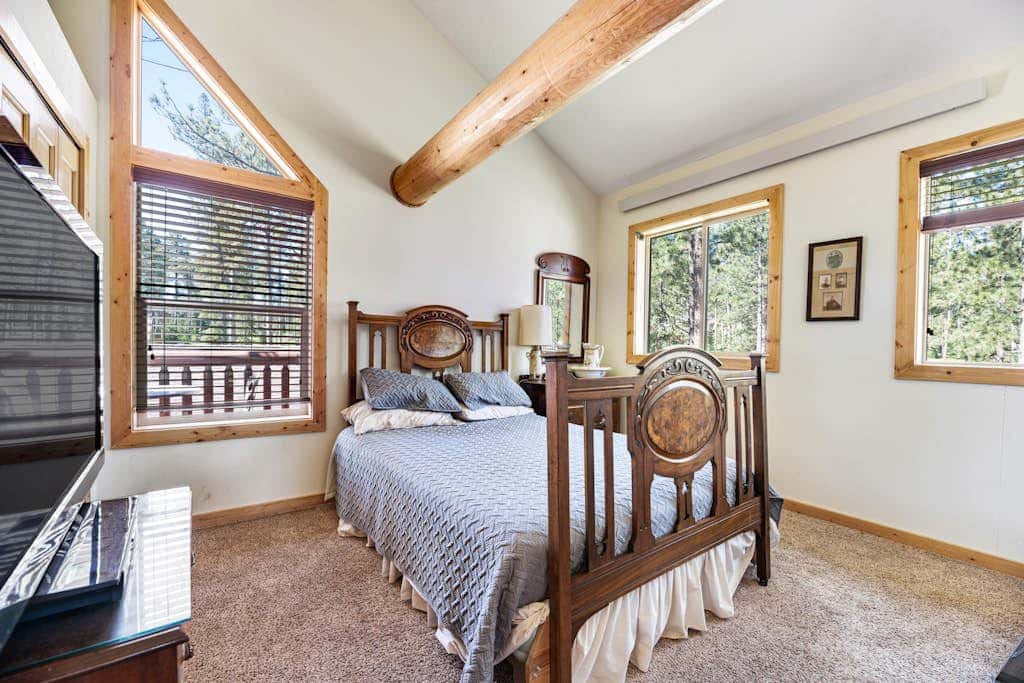 Boulder Ridge Lodge