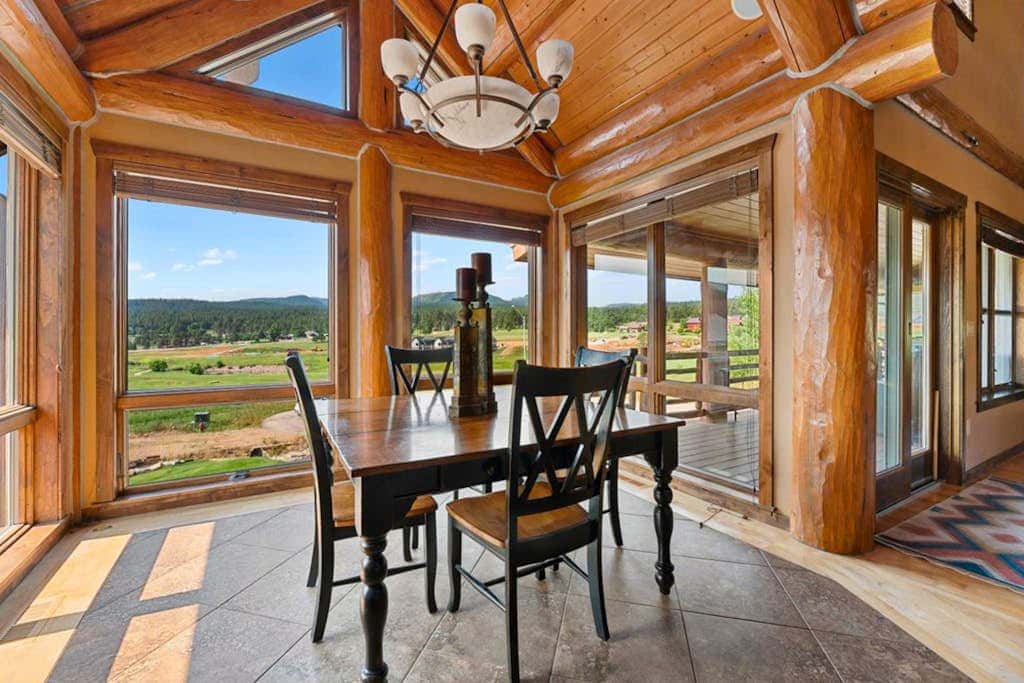 Reunion Lodge