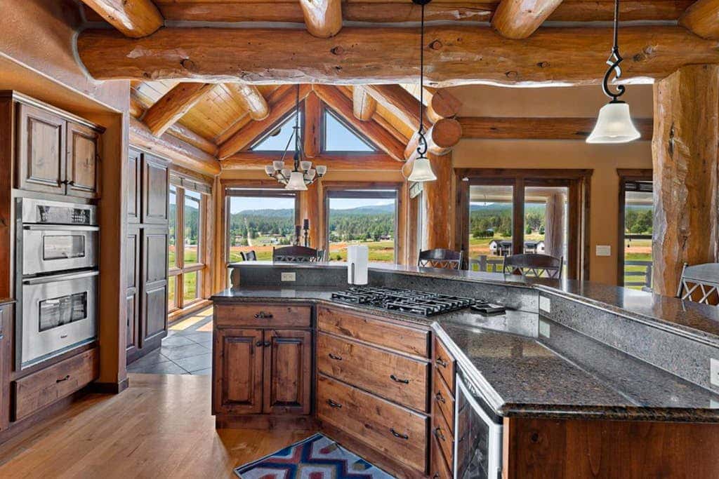 Reunion Lodge