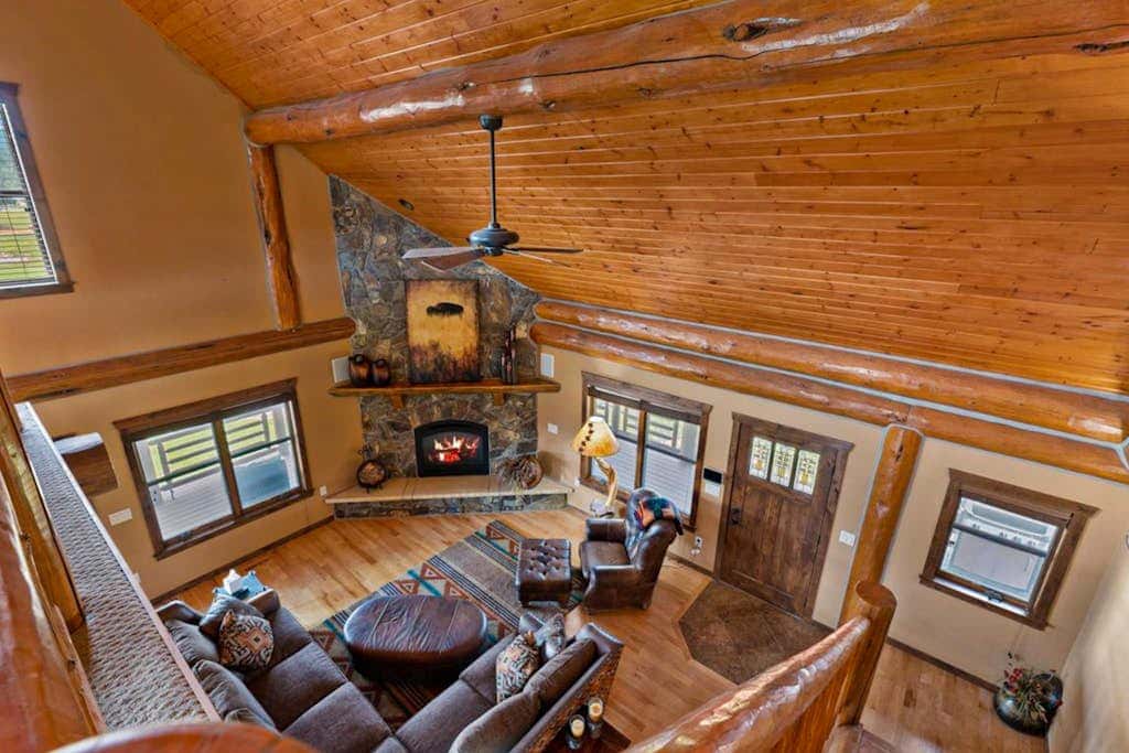 Reunion Lodge
