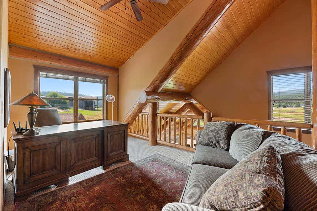 Reunion Lodge