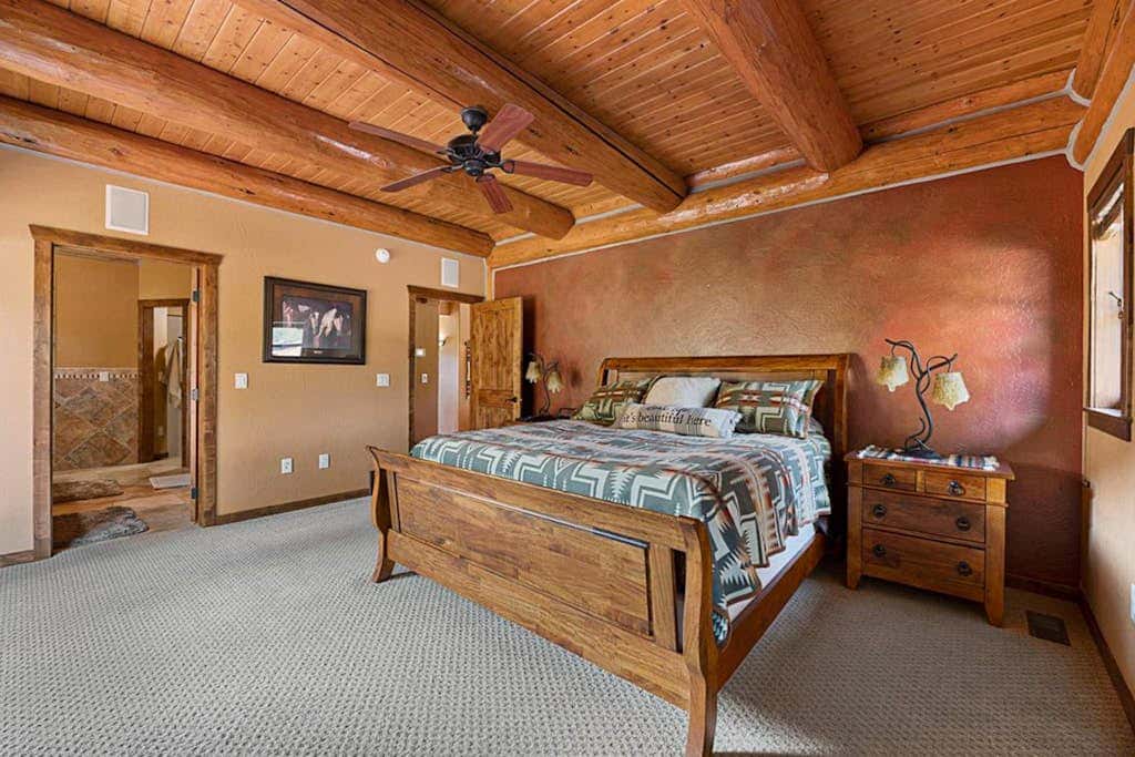 Reunion Lodge