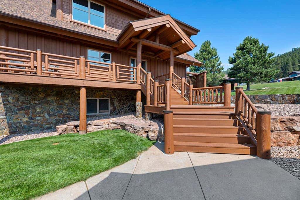 Reunion Lodge