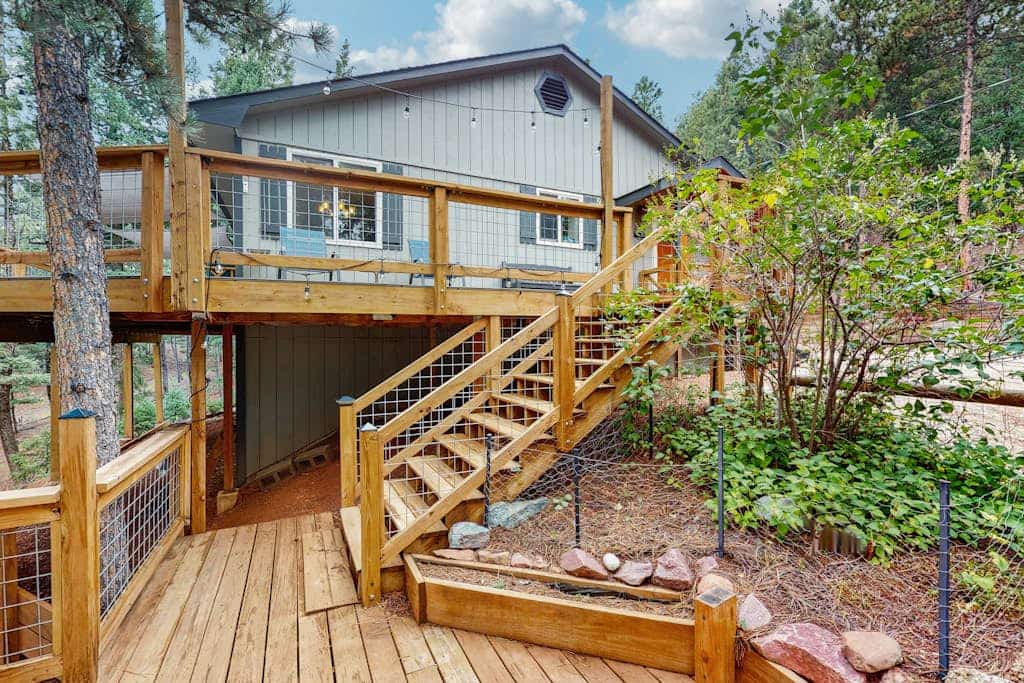 Escape to The Lookout at Woodland Park, a charming 3-bedroom mountain home perfect for families and dog lovers. Enjoy breathtaking mountain views, a large fenced yard, and an open floor plan with two cozy living areas. Ideally located near Pikes Peak and Colorado Springs, this retreat offers easy access to hiking and mountain biking. Whether you are grilling on the deck or relaxing under the stars, our fully equipped home provides the ultimate comfortable base for your next Colorado adventure.