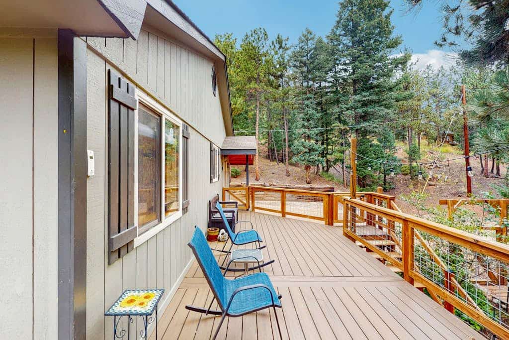 Escape to The Lookout at Woodland Park, a charming 3-bedroom mountain home perfect for families and dog lovers. Enjoy breathtaking mountain views, a large fenced yard, and an open floor plan with two cozy living areas. Ideally located near Pikes Peak and Colorado Springs, this retreat offers easy access to hiking and mountain biking. Whether you are grilling on the deck or relaxing under the stars, our fully equipped home provides the ultimate comfortable base for your next Colorado adventure.