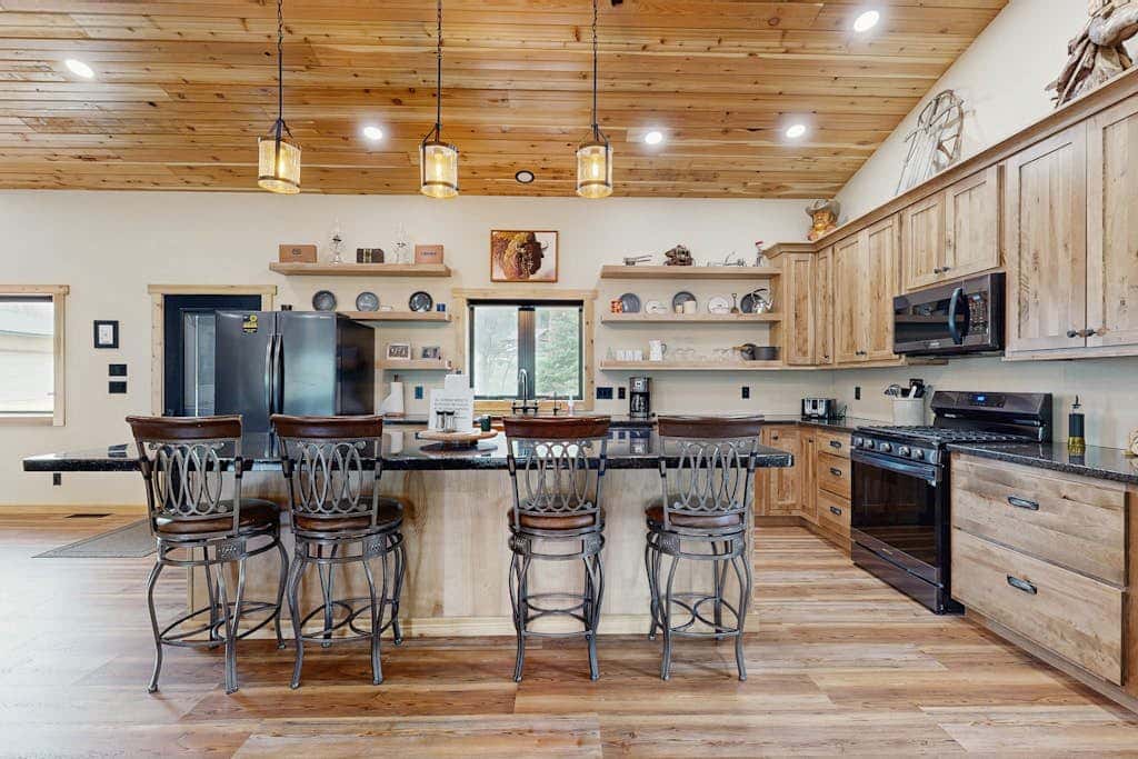 Bear Butte Hideaway