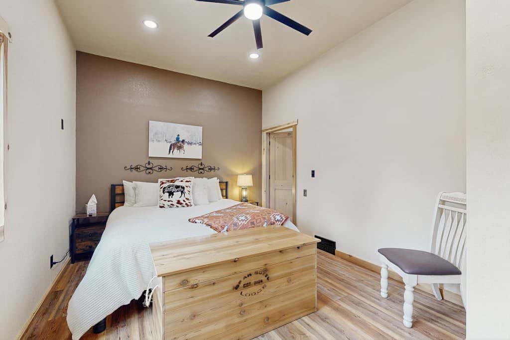 Bear Butte Hideaway