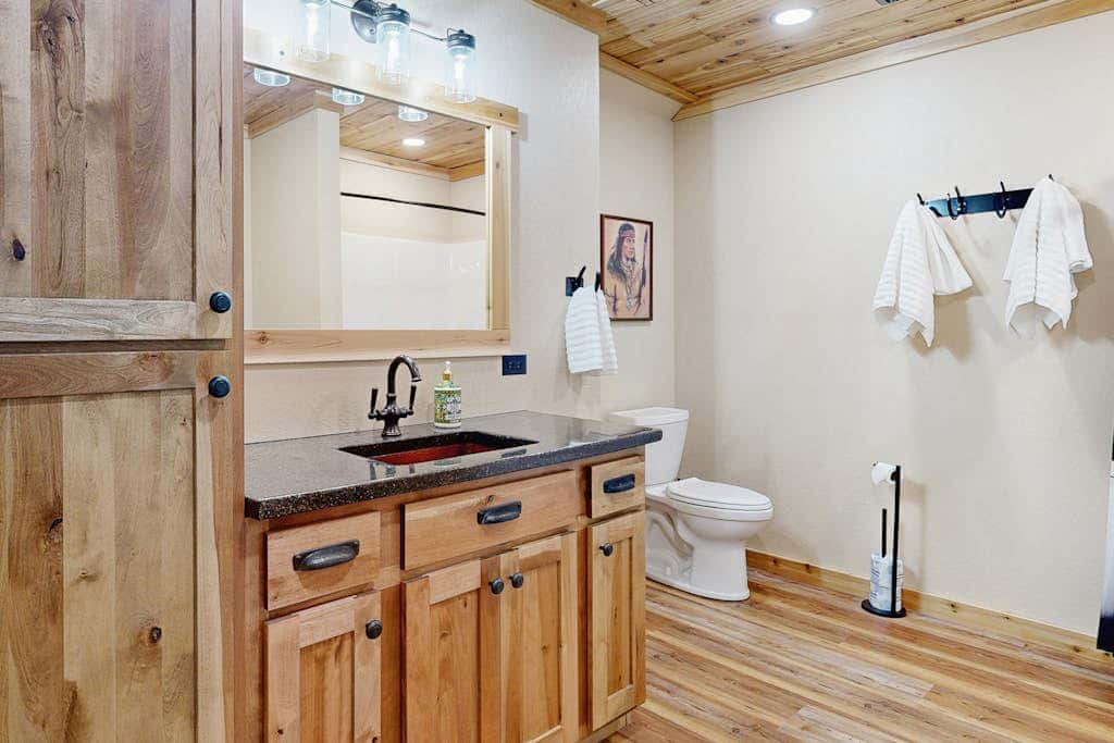 Bear Butte Hideaway