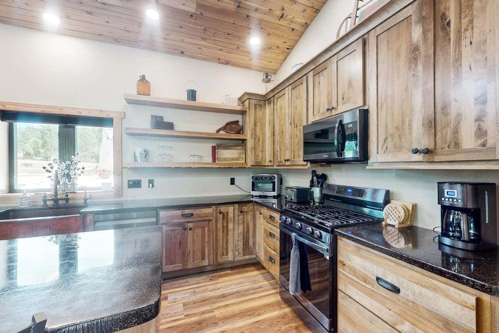 Bear Butte Retreat