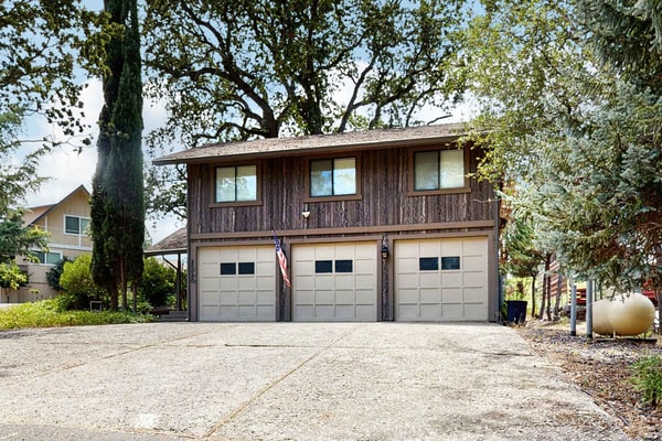 3BR Golf-Course-Front Home w/ Sauna, Wifi, W/D, Near Dunn Court Beach