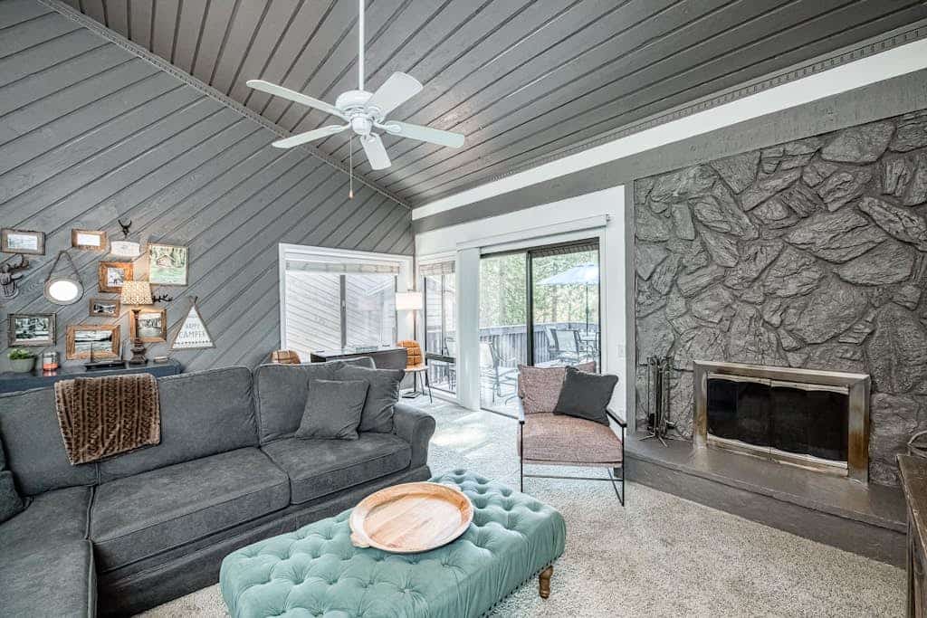 Huntington Lake Condo w/ decks, high-speed WiFi, and community pool & hot tub