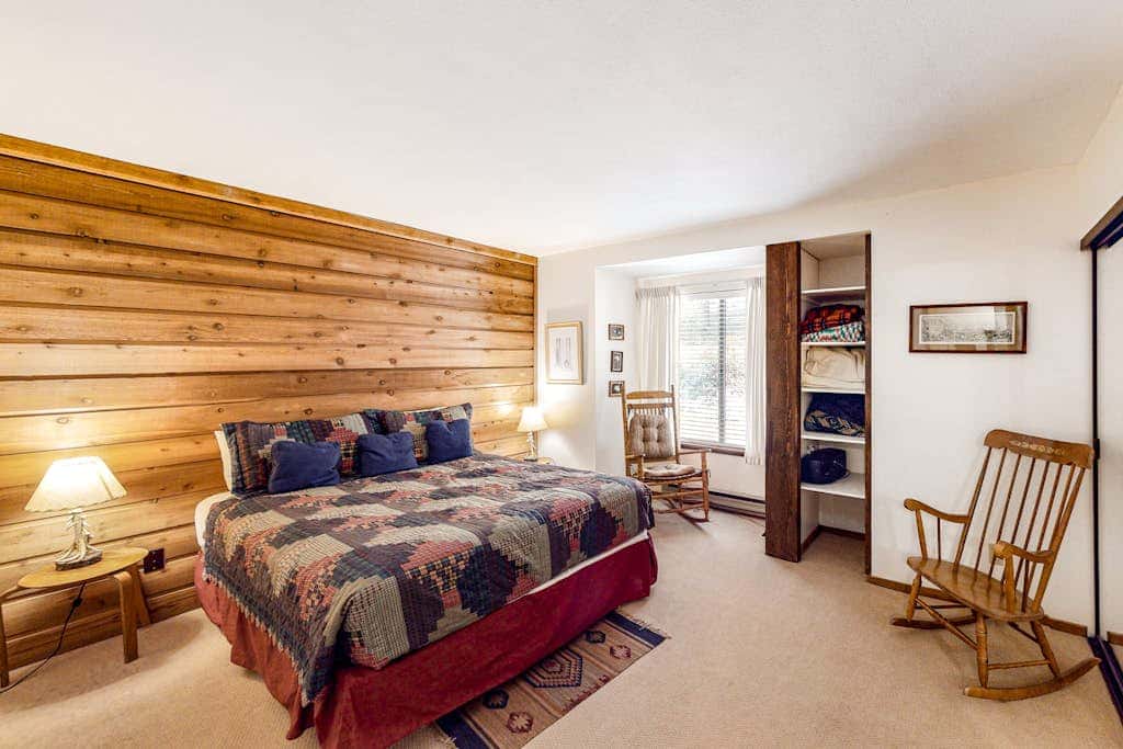 Huntington Lake Condo 92
